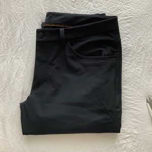 Lululemon ABC Pants sz 34 Black EUC